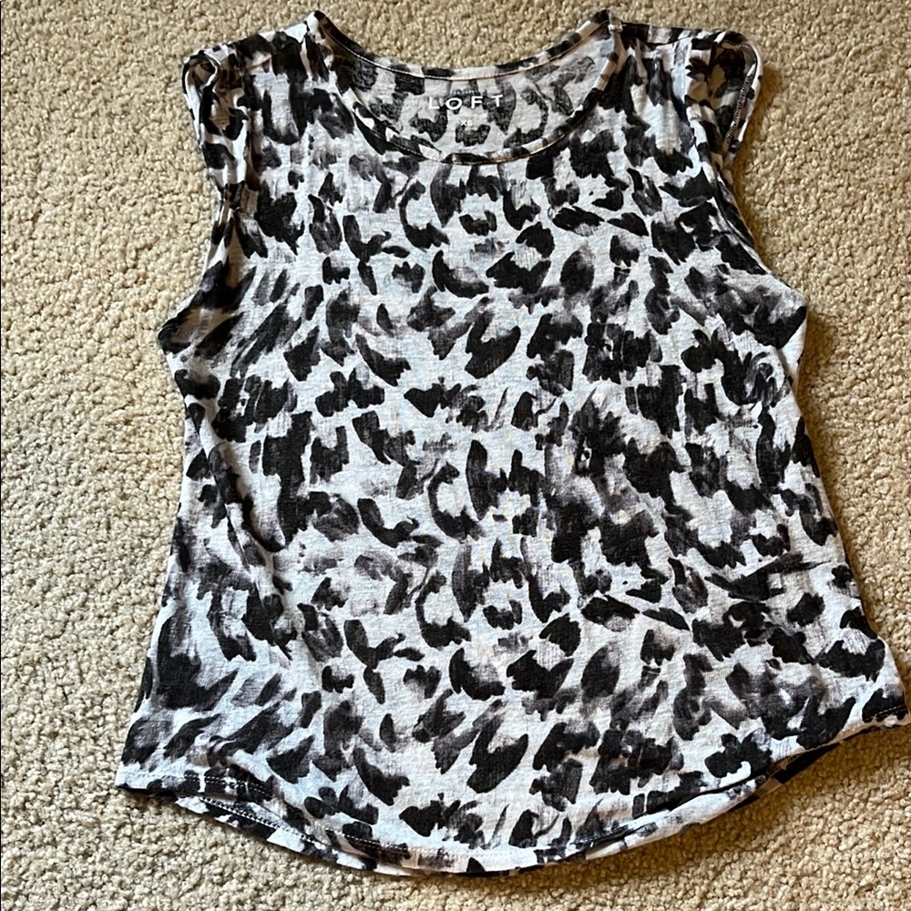 LOFT Black and White Animal Print 100% linen Tank Top